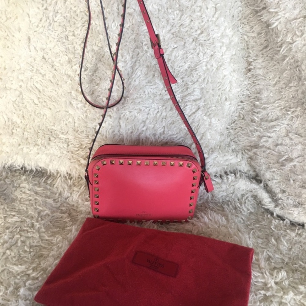 Valentino Rockstud camera bag - Picture 5 of 10